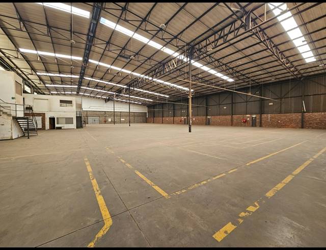 6,560M² WAREHOUSE TO LET IN HUGHES